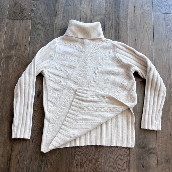 Milly Asymmetrical Cable Knit Sweater Cream Size M Lambswool Blend Designer Luxe - Picture 3 of 8